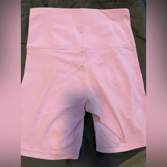 Aritzia pink tna butter shorts - Picture 2 of 2